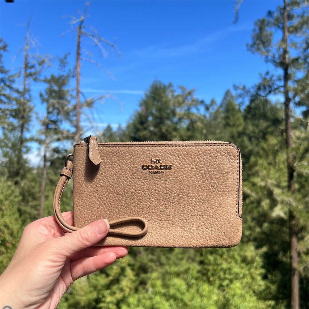 COACH Taupe/Beige Pebbled Leather Wristlet Wallet Double Zip with Gold Hardware
